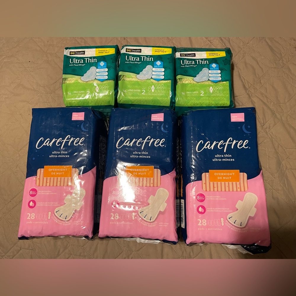 Carefree and Dollar General Ultra Thin Pads